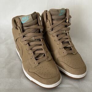 Nike Dunk Sky Essential High Tan 644877-200 Women 7 Narrow Hidden Wedge Edgy